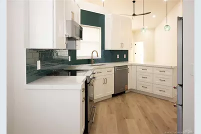 2425 SW Foxpoint Trail, Palm City, FL 34990 - Photo 6