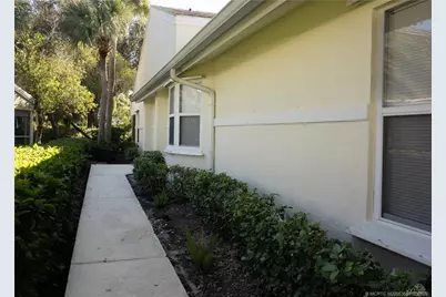 2425 SW Foxpoint Trail, Palm City, FL 34990 - Photo 6