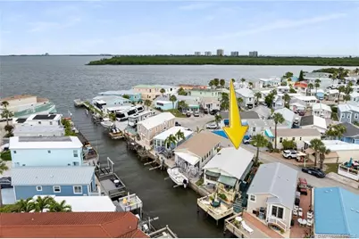 140 Nettles Boulevard, Jensen Beach, FL 34957 - Photo 4