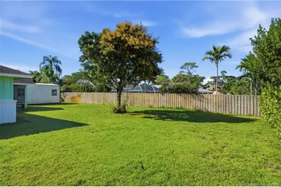 2905 SE Glasgow Drive, Stuart, FL 34997 - Photo 28