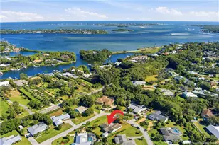 2905 SE Glasgow Dr, Stuart, FL 34997 - Photo 2