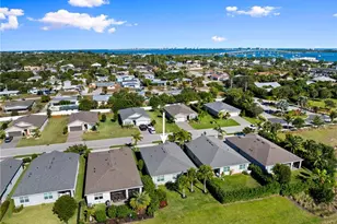 1610 NE Skyhigh Ter, Jensen Beach, FL 34957 - Photo 6