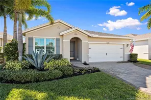 1610 NE Skyhigh Ter, Jensen Beach, FL 34957 - Photo 4