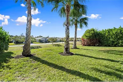 1610 NE Skyhigh Terrace, Jensen Beach, FL 34957 - Photo 32