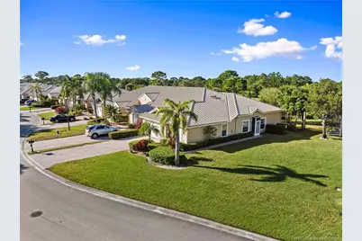 581 NW Broken Oak Trail, Jensen Beach, FL 34957 - Photo 8