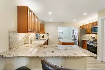 509 SW South Carolina Drive, Stuart, FL 34994 - Photo 10