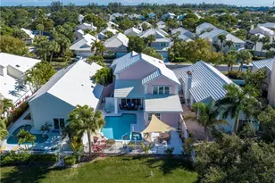 26 Windsor Ln, Palm Beach Gardens, FL 33418 - Photo 8