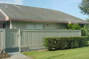 4037 NW Cinnamon Tree Cir, Jensen Beach, FL 34957 - Photo 2