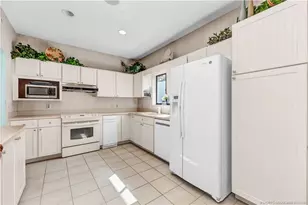 2580 NW Seagrass Dr, Palm City, FL 34990 - Photo 14