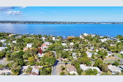 1027 SE Osceola Street, Stuart, FL 34996 - Photo 4