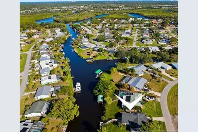 643 SE Harborview Drive, Port Saint Lucie, FL 34983 - Photo 10