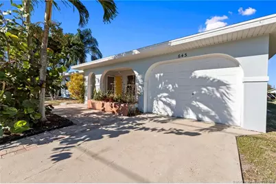 643 SE Harborview Drive, Port Saint Lucie, FL 34983 - Photo 18