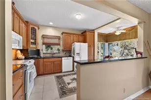 12415 Harbour Ridge Blvd, Palm City, FL 34990 - Photo 10