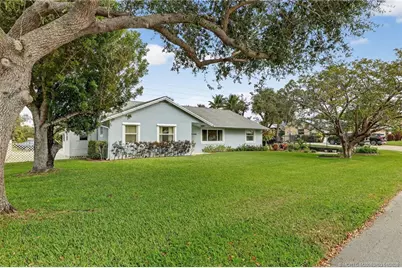 9496 SE Park Street, Hobe Sound, FL 33455 - Photo 2