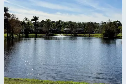 464 NW Sandtrap Lane, Port Saint Lucie, FL 34986 - Photo 4