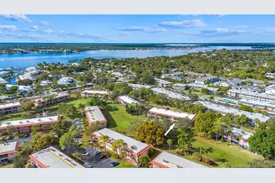 1909 SW Palm City Road #B, Stuart, FL 34994 - Photo 2