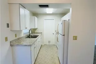 2031 SE Jackson St, Stuart, FL 34997 - Photo 6