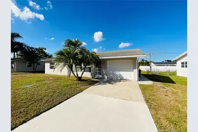 2031 SE Jackson Street, Stuart, FL 34997 - Photo 2