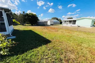 2031 SE Jackson St, Stuart, FL 34997 - Photo 14