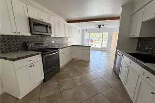 820 NW 10th Terrace, Stuart, FL 34994 - Photo 4