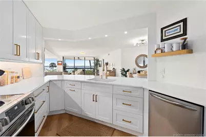 625 NW North River Drive #205, Stuart, FL 34994 - Photo 6