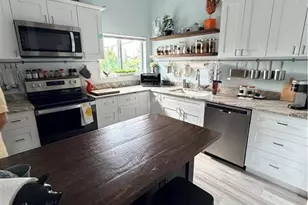 310 SE Denver Ave, Stuart, FL 34994 - Photo 6