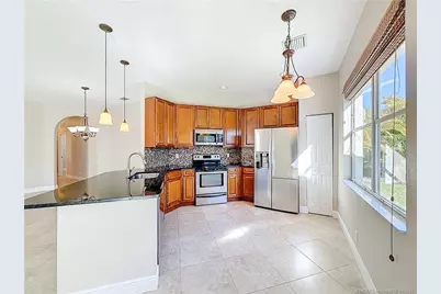 211 SW Deleon Springs Drive, Port Saint Lucie, FL 34986 - Photo 10