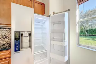 211 SW Deleon Springs Dr, Port Saint Lucie, FL 34986 - Photo 8