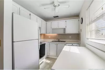 2600 SE Ocean Boulevard #DD-12, Stuart, FL 34996 - Photo 8