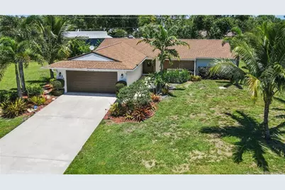 2916 SE Paramount Place, Stuart, FL 34997 - Photo 1