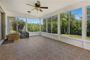 2916 SE Paramount Pl, Stuart, FL 34997 - Photo 4