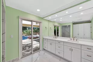 3055 SE Glasgow Dr, Stuart, FL 34997 - Photo 16