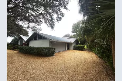 5220 SE Burning Tree Circle S, Stuart, FL 34997 - Photo 2
