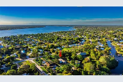 1103 NW Pine Lake Drive, Stuart, FL 34994 - Photo 8