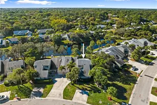 890 NE Sandalwood Pl, Jensen Beach, FL 34957 - Photo 4