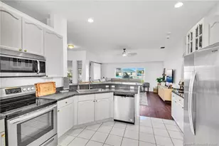 2449 SW Angus Ave, Port Saint Lucie, FL 34953 - Photo 14