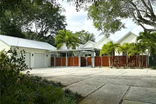 224 SE Wells Dr, Stuart, FL 34996 - Photo 2