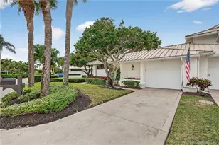 5627 SE Foxcross Pl, Stuart, FL 34997 - Photo 2