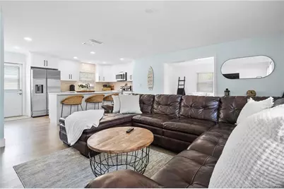 901 SE Madison Avenue, Stuart, FL 34996 - Photo 6