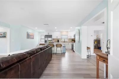 901 SE Madison Avenue, Stuart, FL 34996 - Photo 2