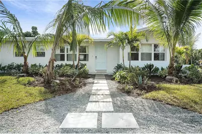 901 SE Madison Avenue, Stuart, FL 34996 - Photo 1