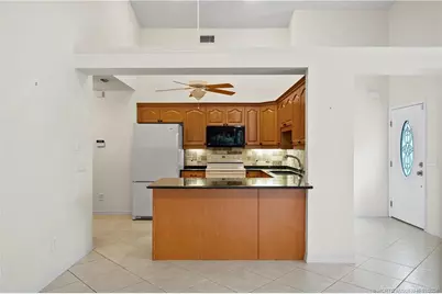 2508 SE Tropical East Circle, Port Saint Lucie, FL 34952 - Photo 10