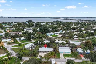 4186 NE Carrol Ct, Jensen Beach, FL 34957 - Photo 2