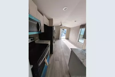 2423 NE Palm Avenue #20, Jensen Beach, FL 34957 - Photo 24