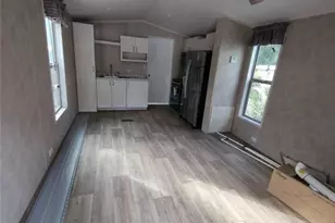 2423 NE Palm Ave, Jensen Beach, FL 34957 - Photo 4