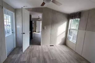 2423 NE Palm Ave, Jensen Beach, FL 34957 - Photo 14