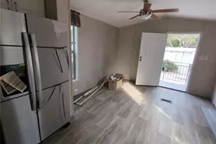 2423 NE Palm Ave, Jensen Beach, FL 34957 - Photo 8