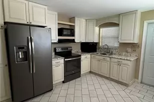 1005 NW 5th St, Okeechobee, FL 34972 - Photo 6