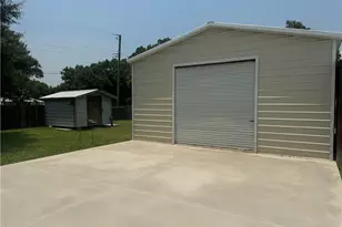 1005 NW 5th St, Okeechobee, FL 34972 - Photo 10