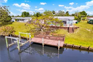 649 SE Calmoso Dr, Port Saint Lucie, FL 34983 - Photo 2